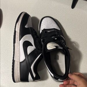 Nike Classic Black and White Low-Tops